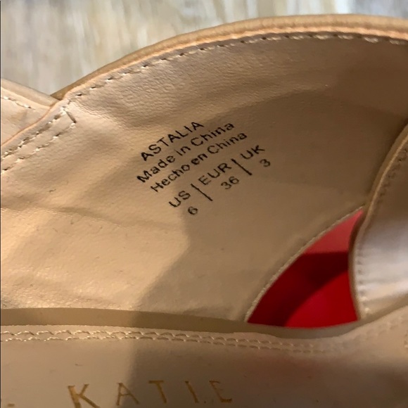 Nude Heels - Picture 4 of 4